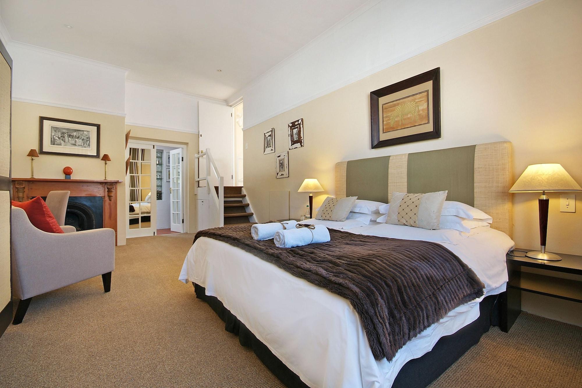 Liberty Lodge Guest House Kaapstad Buitenkant foto