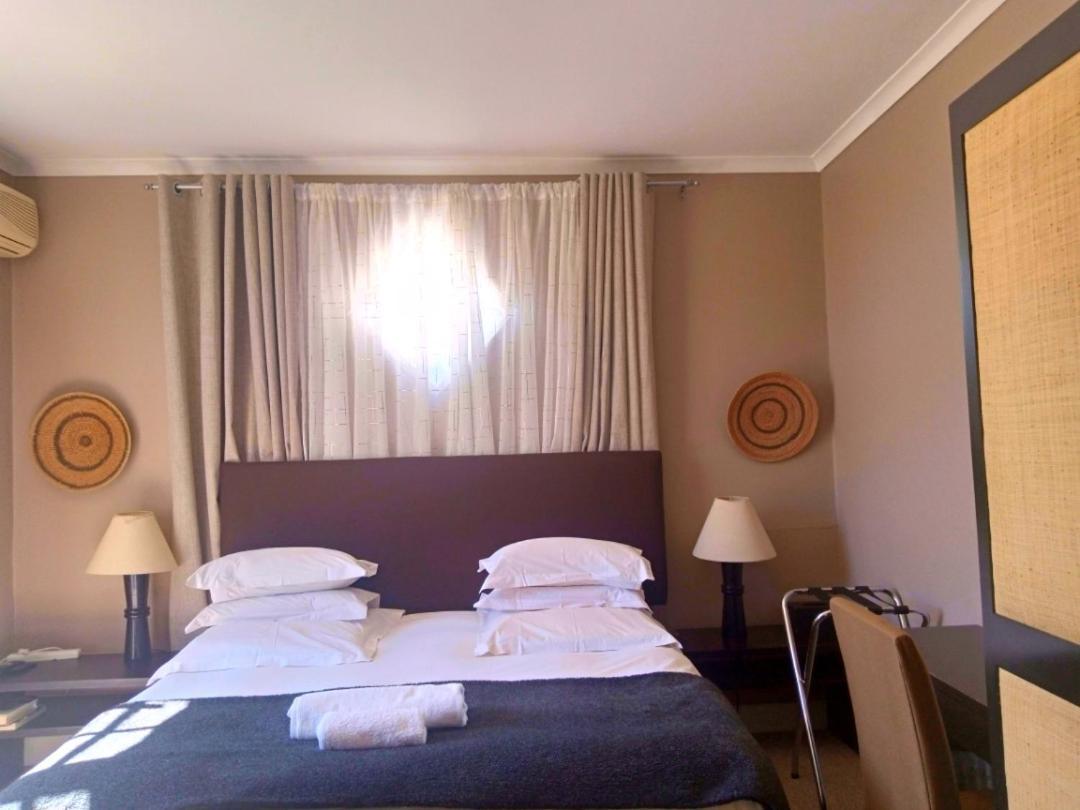 Liberty Lodge Guest House Kaapstad Buitenkant foto