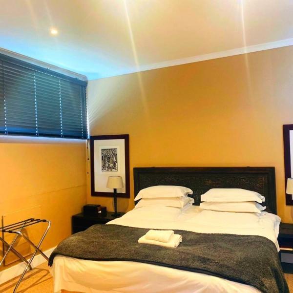 Liberty Lodge Guest House Kaapstad Buitenkant foto