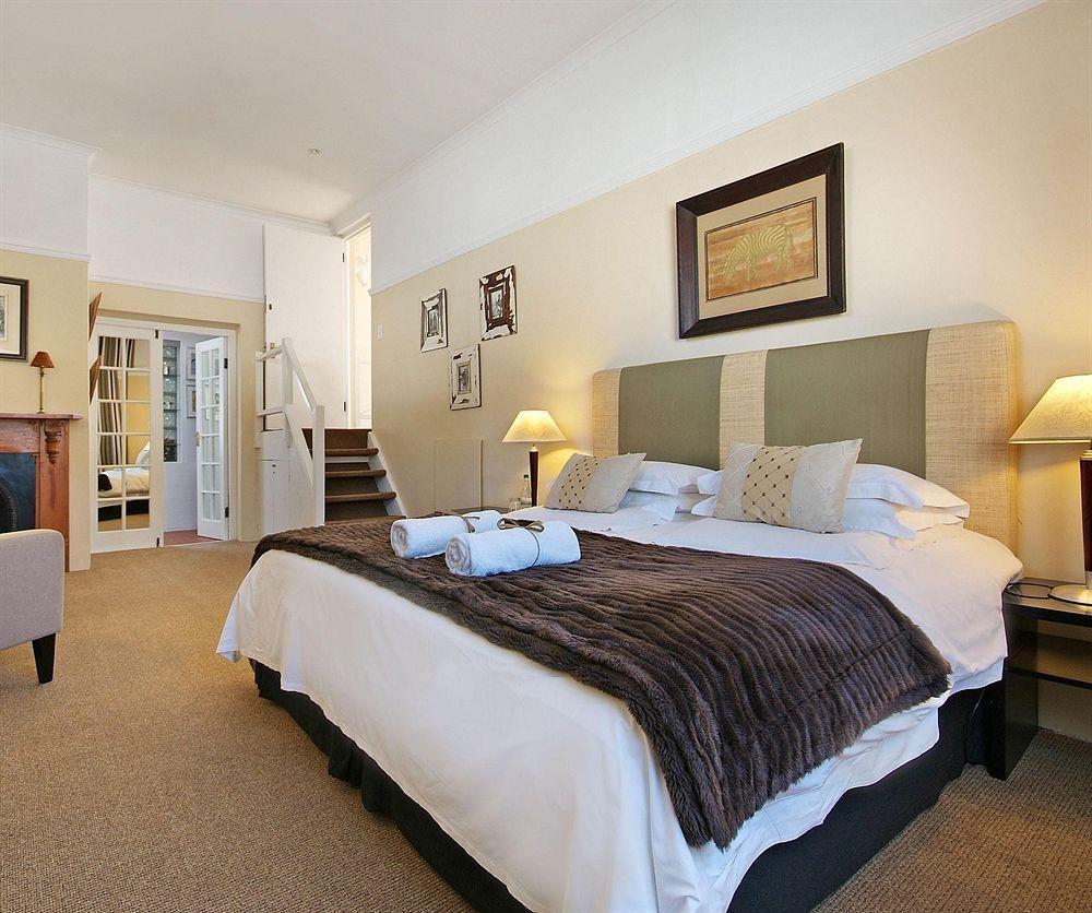 Liberty Lodge Guest House Kaapstad Buitenkant foto